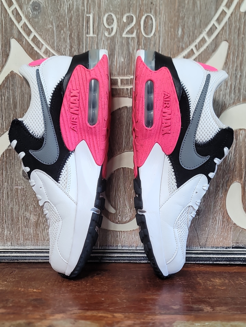 🔥 Nike Air Max Excee "Hyper Pink" Wmns 8 Great Condition, Fast Shipping - Picture 3 of 14